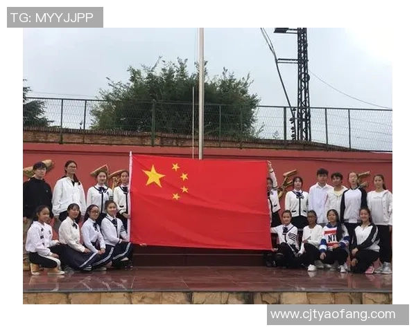 姚明母校举行庄严升旗仪式弘扬爱国精神传承体育文化 姚明母校举行庄严升旗仪式弘扬爱国精神传承体育文化