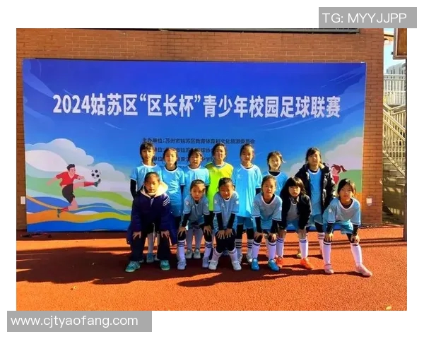 探寻没有社交媒体的足球明星们如何在绿茵场上绽放光彩