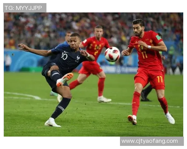 足球明星精彩射点球集锦视频回顾尽显球场魅力与技巧 足球明星精彩射点球集锦视频回顾尽显球场魅力与技巧