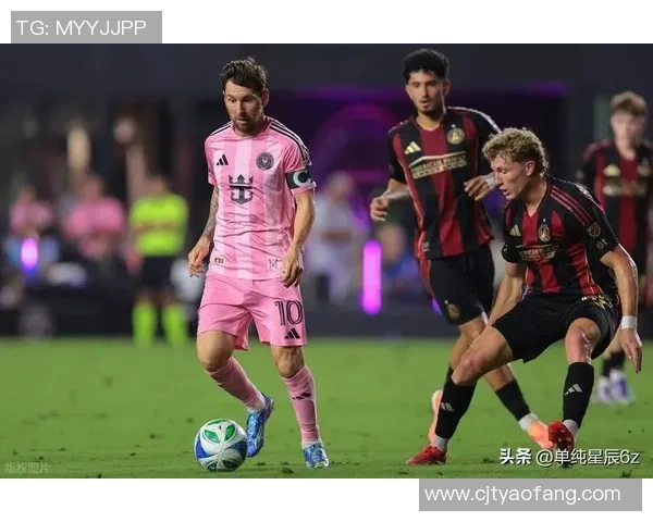 足球明星迈阿密的传奇故事与他在球场上的辉煌成就揭秘 足球明星迈阿密的传奇故事与他在球场上的辉煌成就揭秘