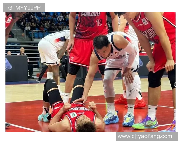 篮球明星在赛场上痛哭流涕背后的故事与心路历程揭秘